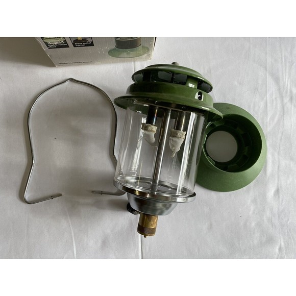 Vintage American Camper Model 1042 Double Mantle Propane Lantern - Picture 2 of 7